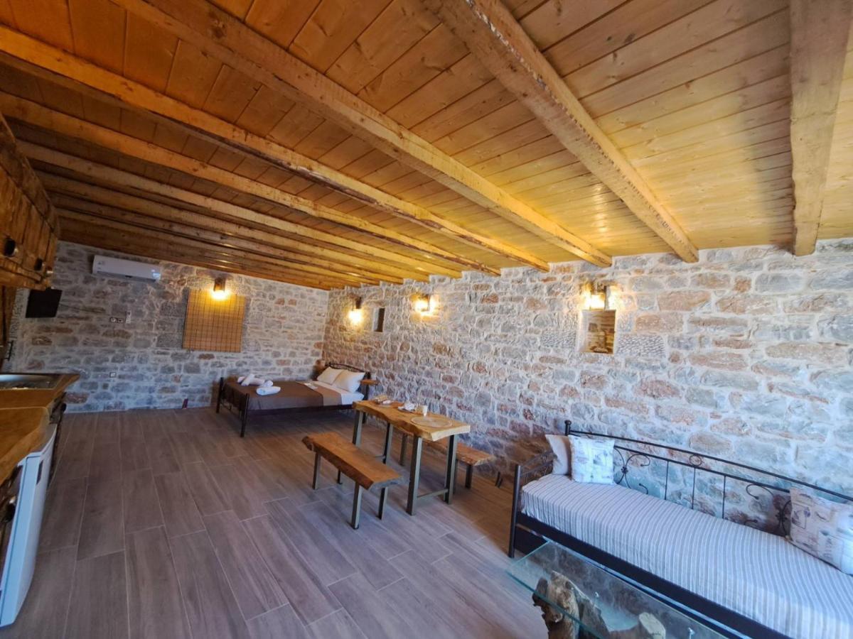 Suite Of Villa Lagkadaki Argilia Eksteriør billede