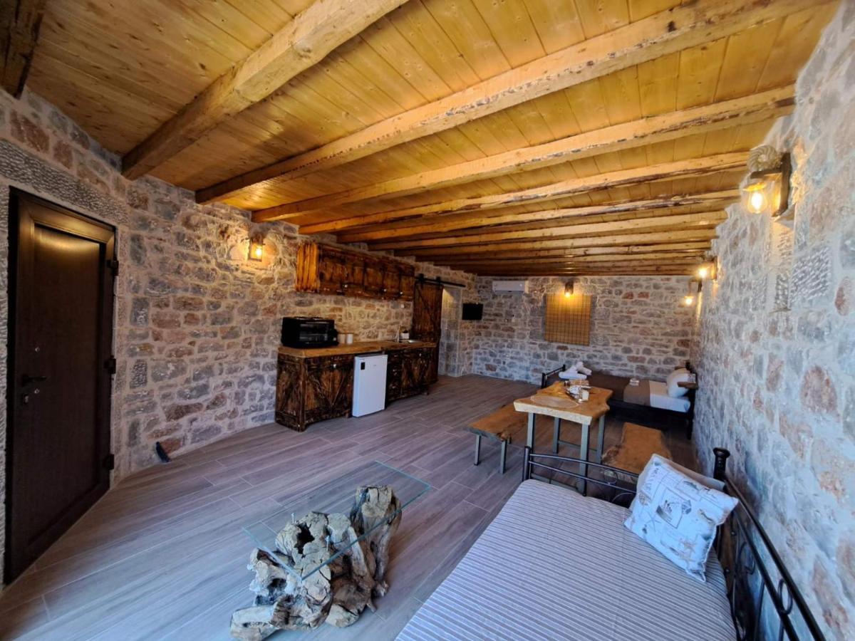 Suite Of Villa Lagkadaki Argilia Eksteriør billede