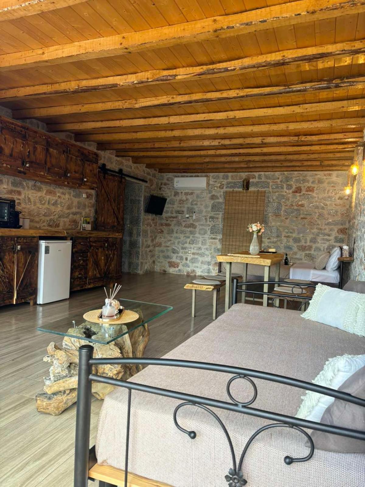 Suite Of Villa Lagkadaki Argilia Eksteriør billede